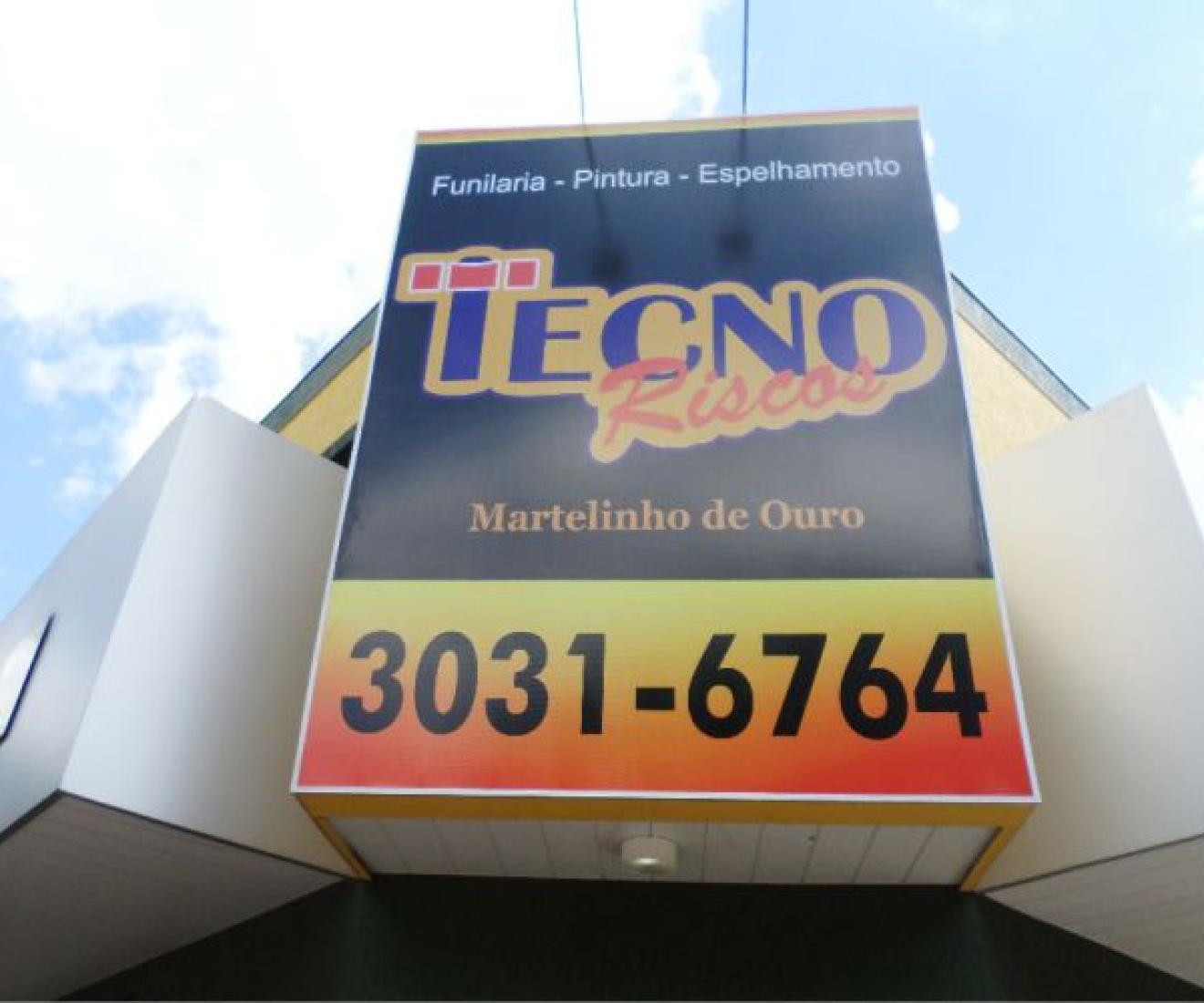 Fachada Tecno Risco 1 Emplaca